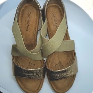 Comfortiva with Pillowtop Sandals in Gold with beige cross straps.